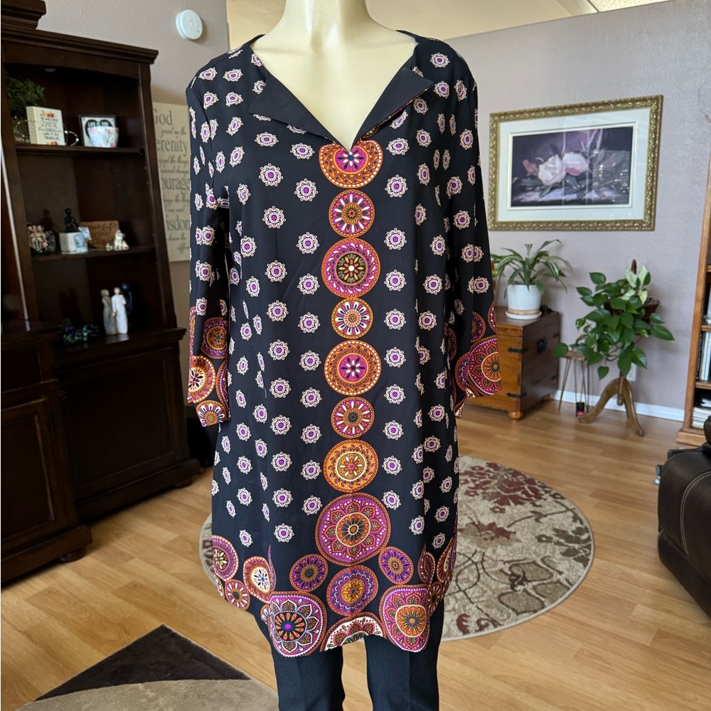 Nicole Miller brown & black 3/4 sleeves Vneck tunic-size L